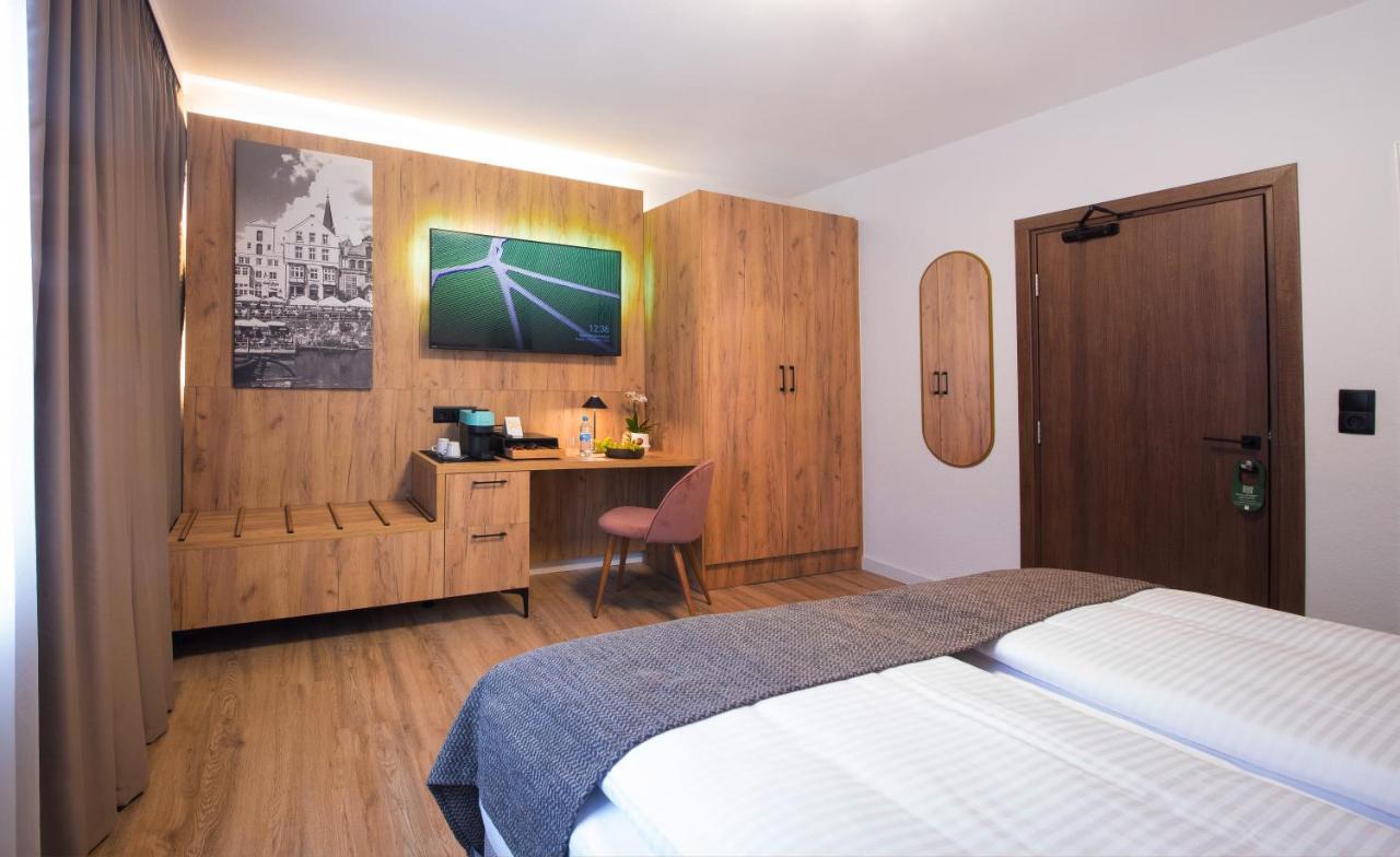 Gaestehaus Zum Roten Hahn 鲁纳 外观 照片