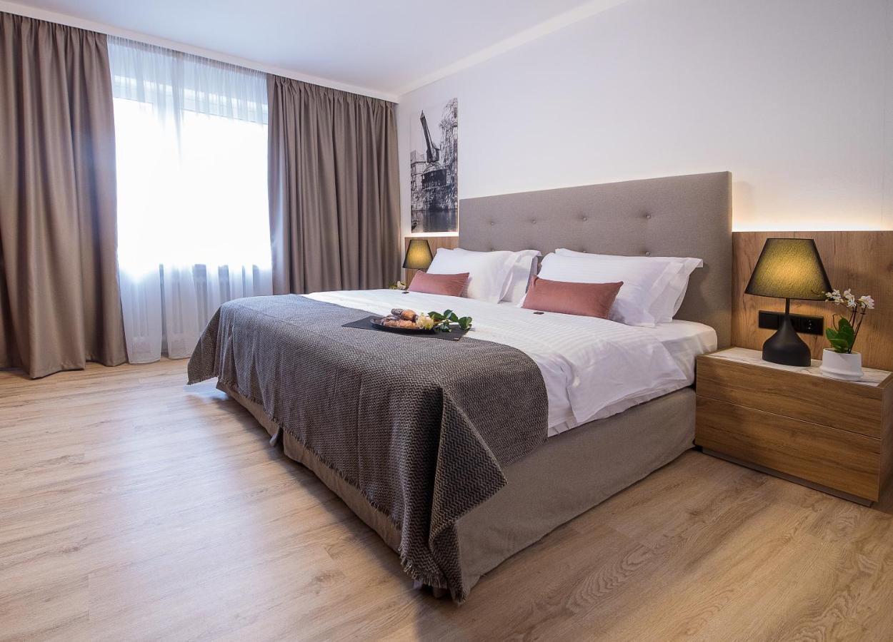 Gaestehaus Zum Roten Hahn 鲁纳 外观 照片
