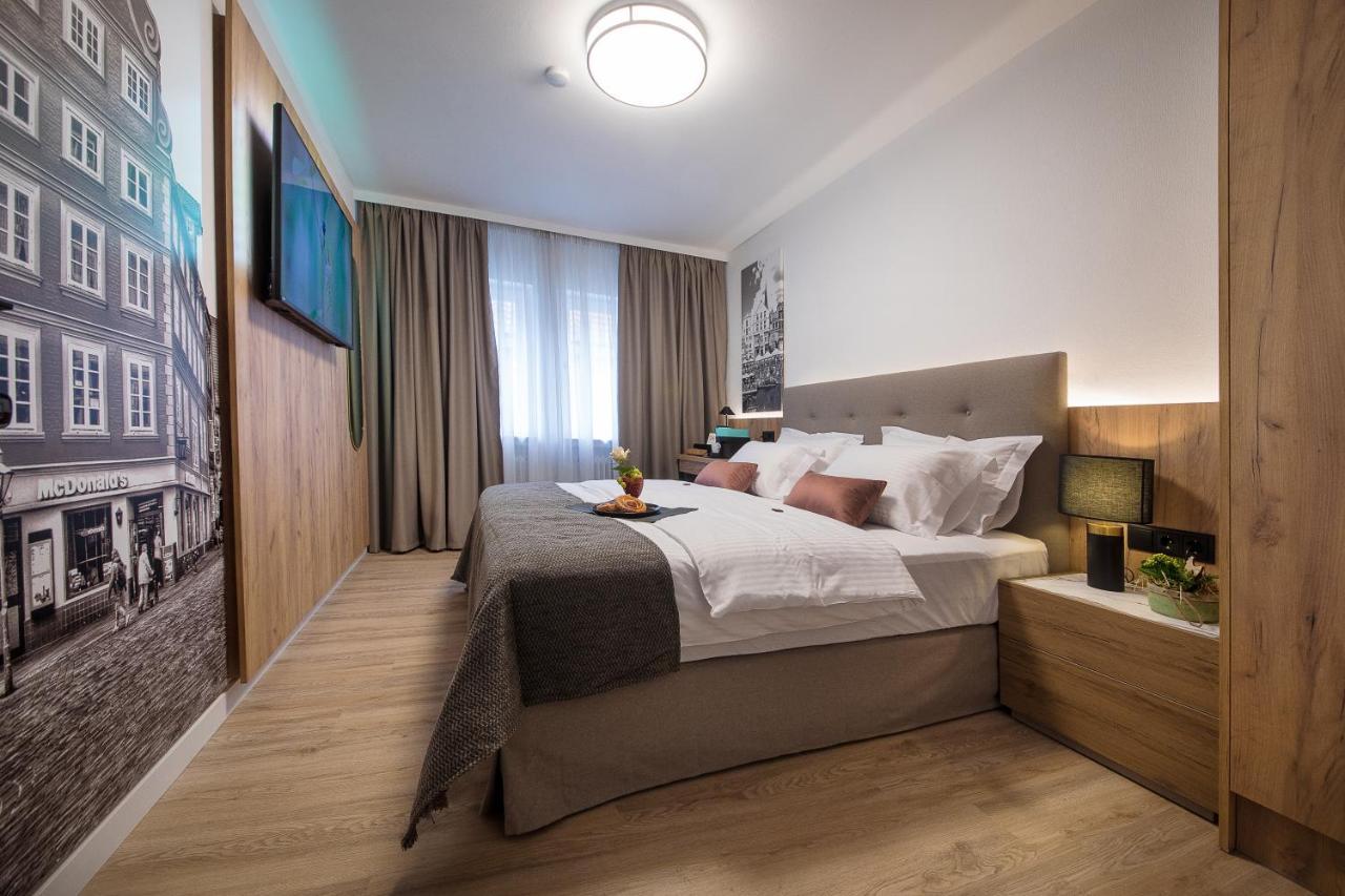 Gaestehaus Zum Roten Hahn 鲁纳 外观 照片